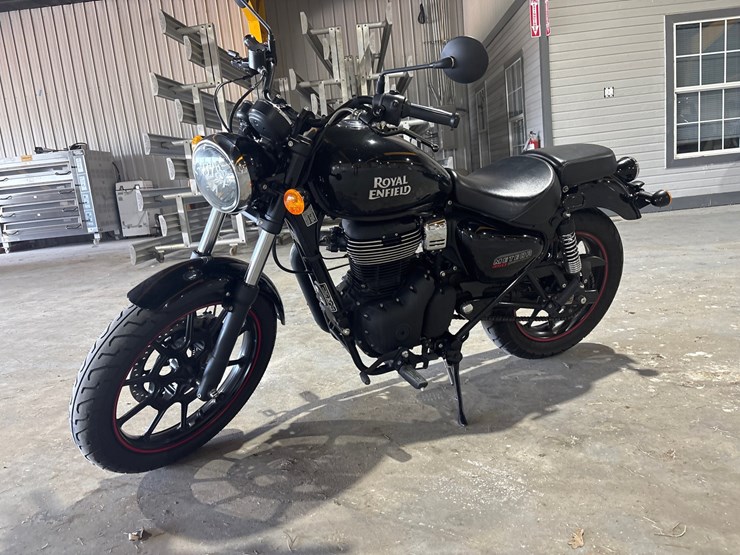 #23989-•-2022-royal-enfield-meteor-350-image-1