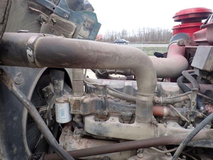1999-mack-rb690s-image-42
