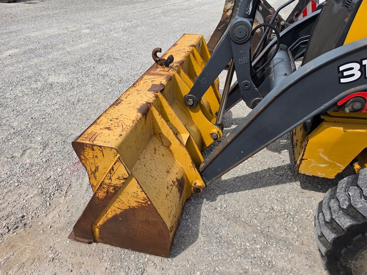 2016-deere-310sl-hl-image-5