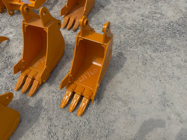 caterpillar-305-image-1