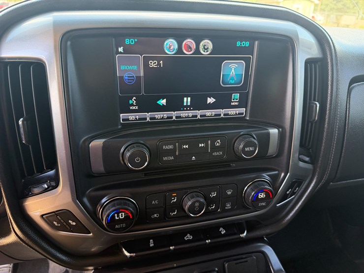 2016-chevrolet-silverado-1500-image-16