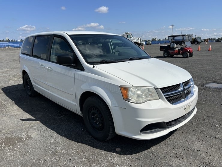 2011-dodge-grand-caravan-image-7