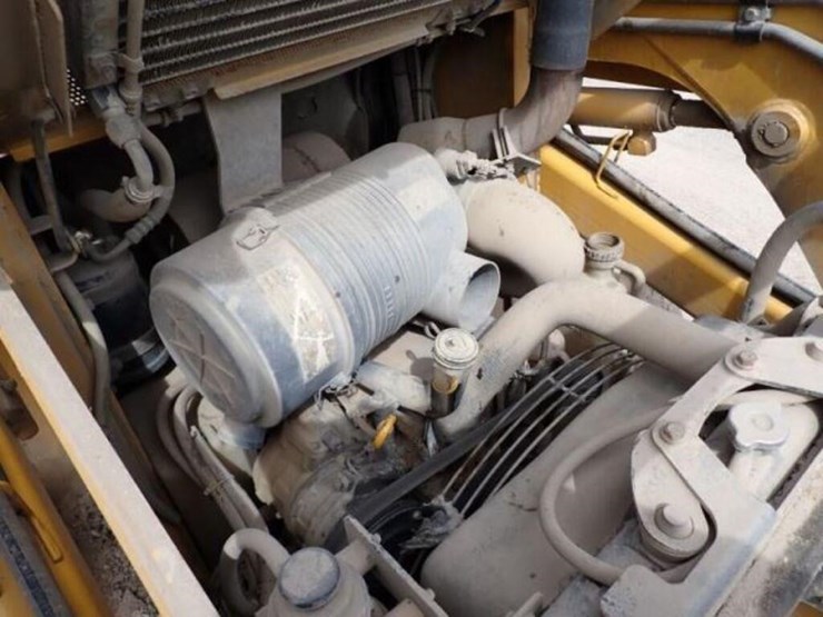 2008-john-deere-328-image-40