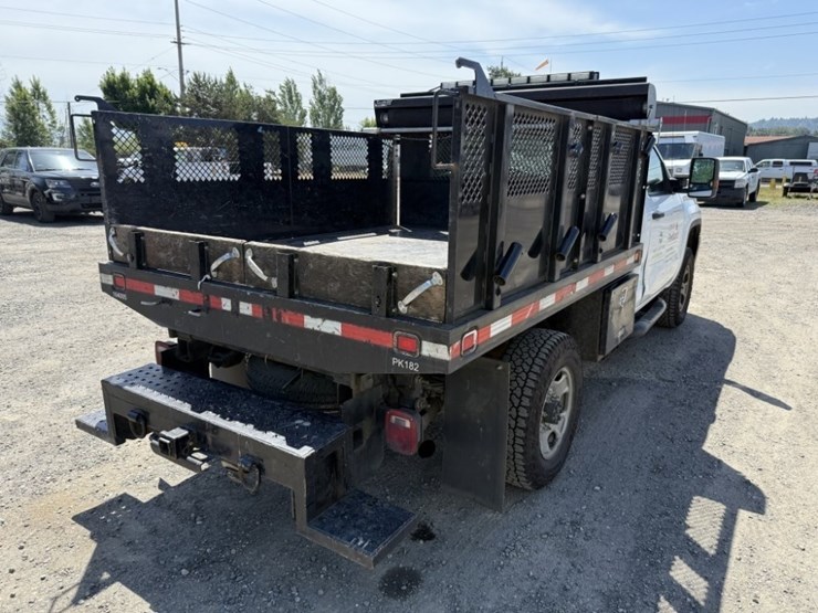 2016-gmc-sierra-2500-image-4