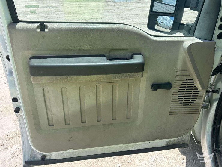 2008-ford-f-350-knapheide-kuv-enclosed-service-truck-image-11