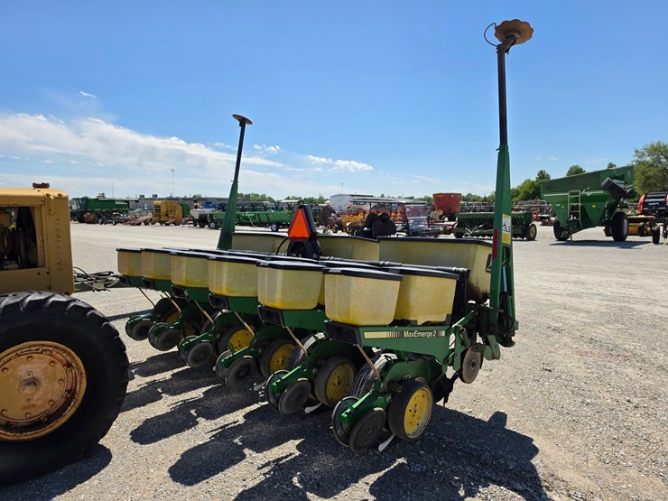 1993-john-deere-7200-image-9