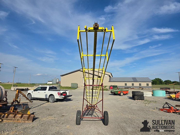 new-holland-132-image-6