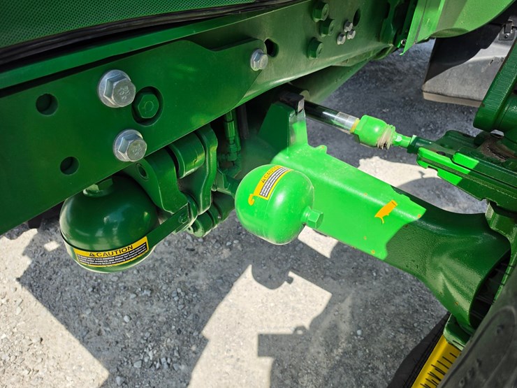 2016-john-deere-6145r-image-8