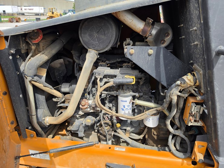 2020-case-586h-image-8