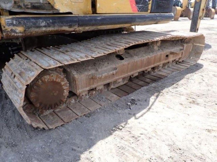 2014-caterpillar-320el-image-46