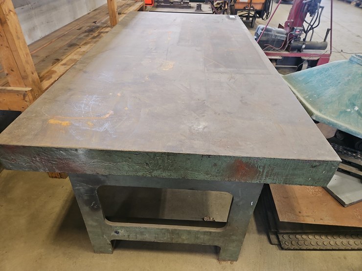 heavy-duty-welding-table-image-3