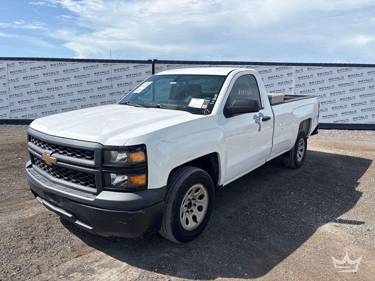 2014-chevrolet-silverado-1500-image-1