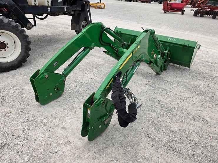 2017-john-deere-620r-image-8