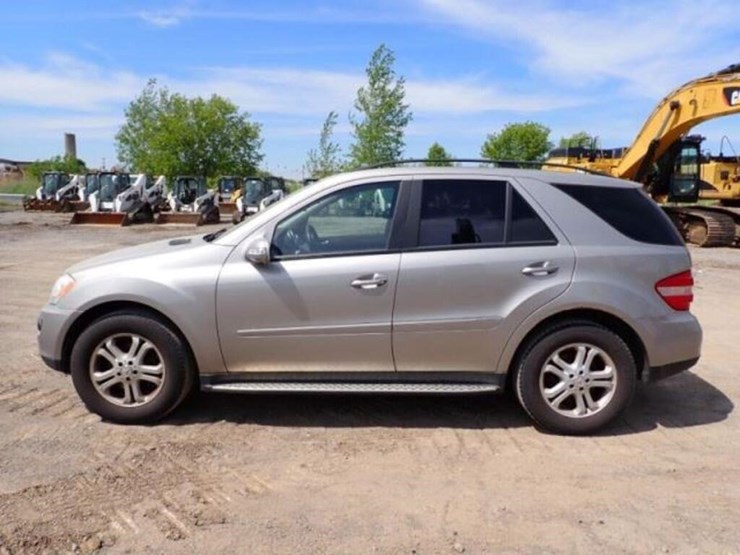 2007-mercedes-benz-ml320-image-8