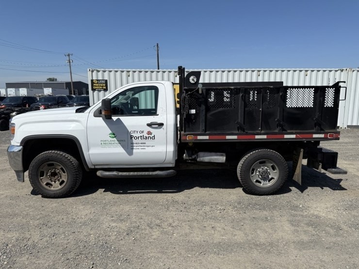 2016-gmc-sierra-2500-image-7
