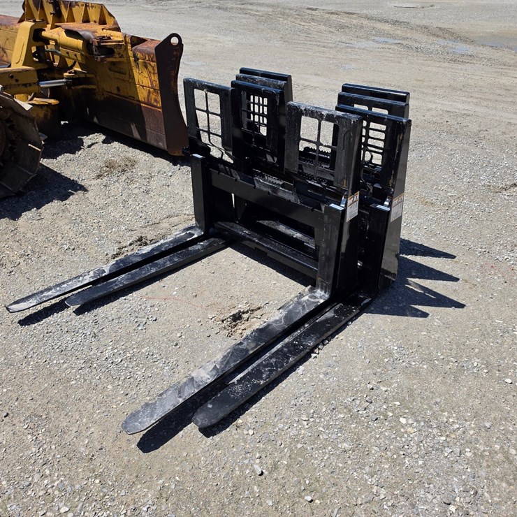 #205406 • New WT Pallet Forks