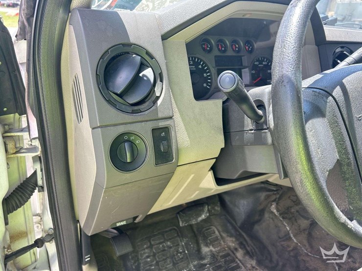 2008-ford-f-350-kanpheide-kuv-enclosed-service-truck-image-14