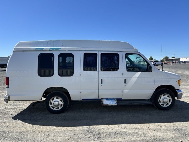 2002-ford-e250-image-6