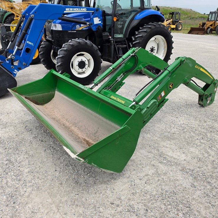 2017 JOHN DEERE 620R