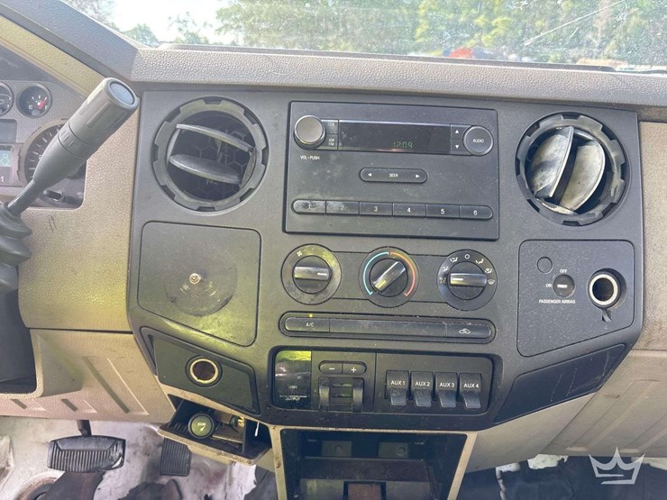 2008-ford-f-350-knapheide-kuv-enclosed-service-truck-image-17