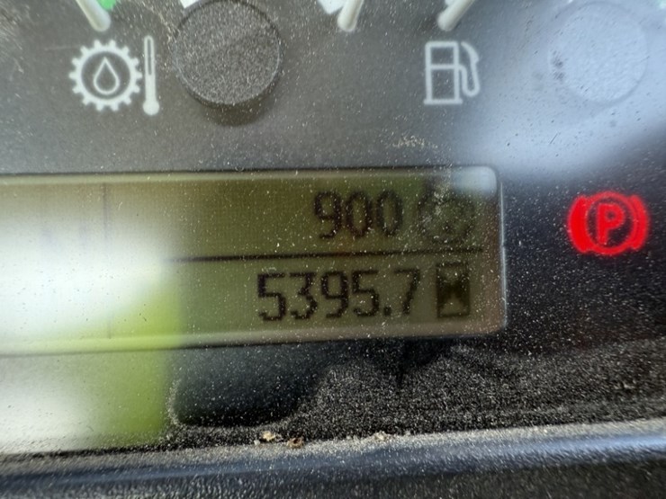 2014-deere-410k-image-29