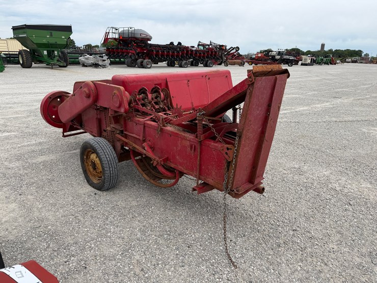 new-holland-68-image-7