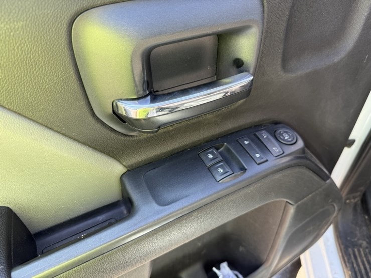 2016-gmc-sierra-2500-image-23