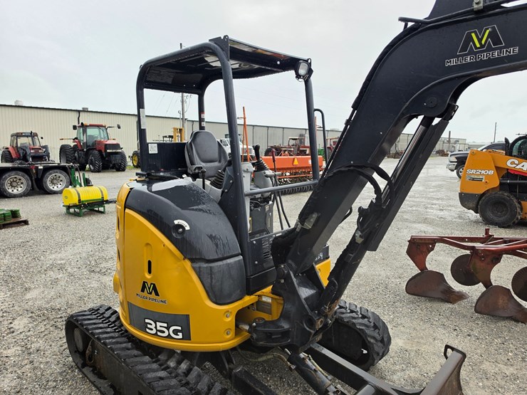 2020-deere-35g-image-20