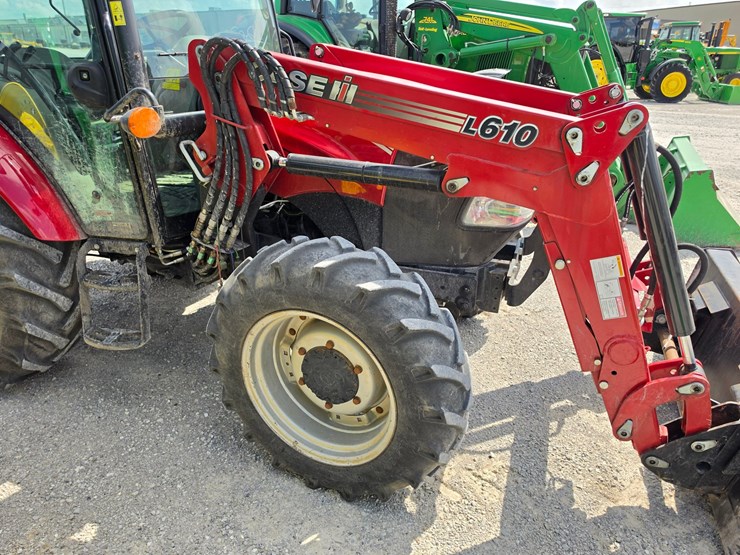 2022-case-ih-farmall-75a-image-23