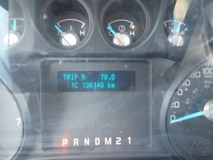 2013-ford-f250-xl-image-11