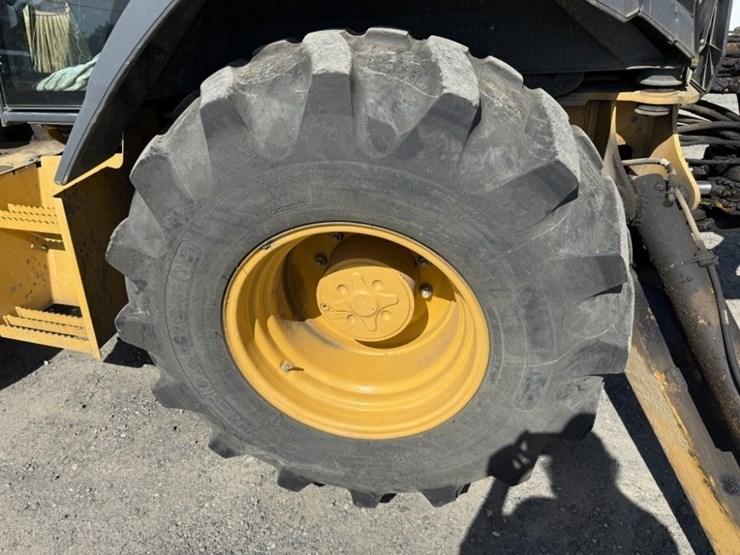 2014-deere-410k-image-15