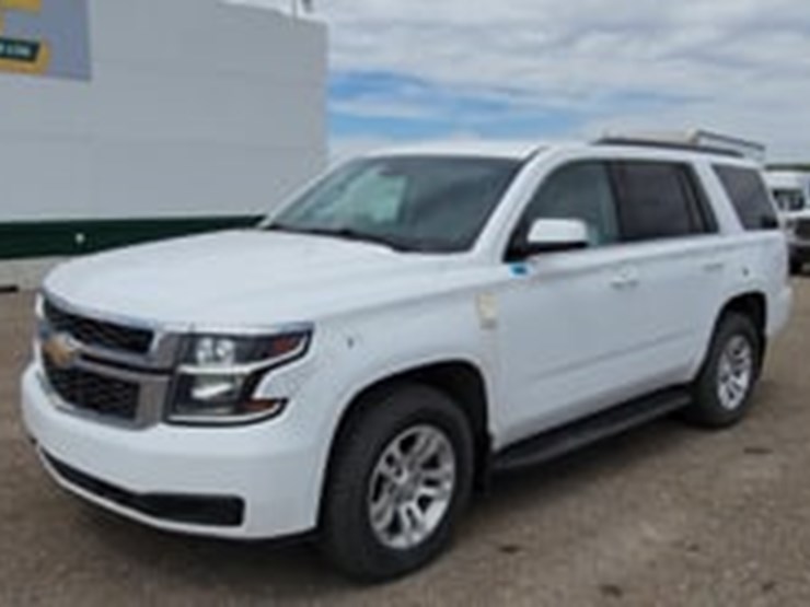 2018-chevrolet-tahoe-image-5