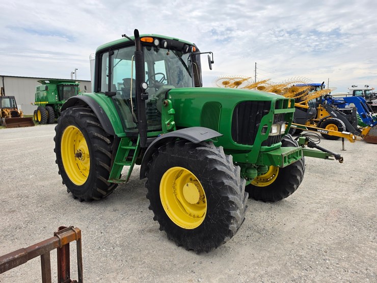 2003-john-deere-7520-image-22