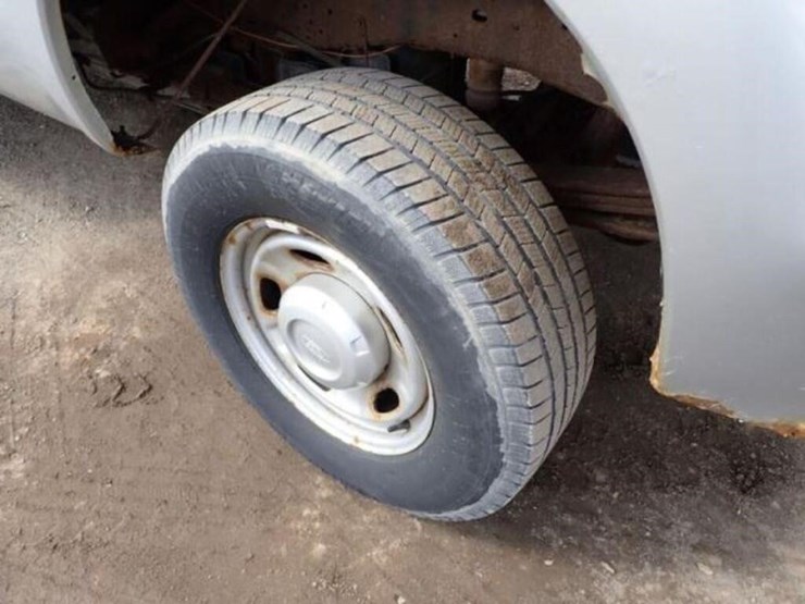 2013-ford-f250-xl-image-33