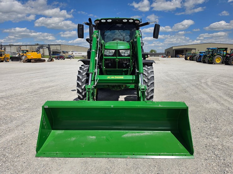 2016-john-deere-6145r-image-2