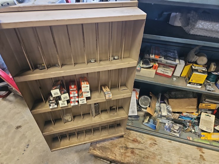 wall-cabinet-with-contents,-image-5