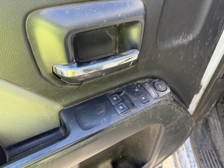 2016-gmc-sierra-2500-image-27