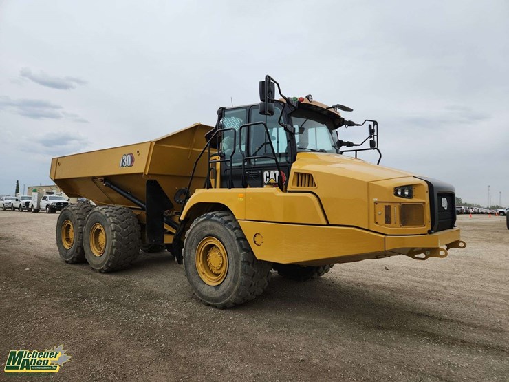 2022-caterpillar-730-image-7