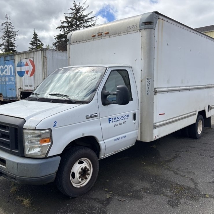 2012 FORD E350