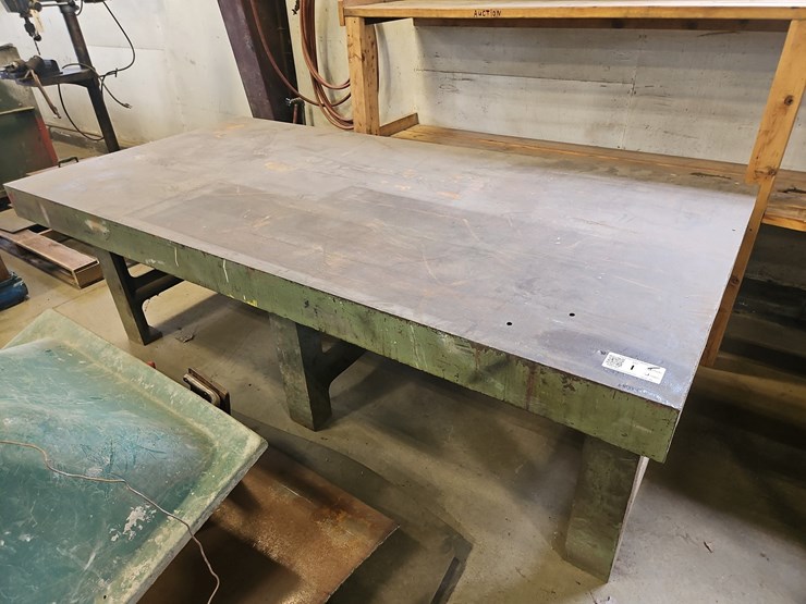 heavy-duty-welding-table-image-1