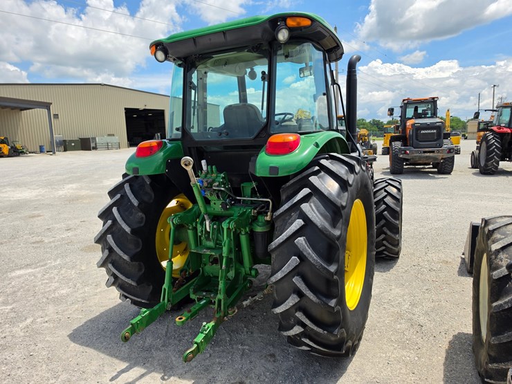 2020-john-deere-6105e-image-6