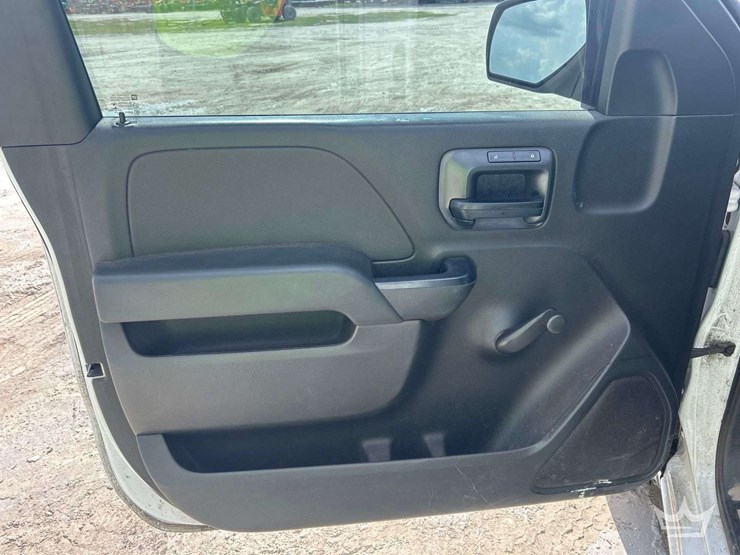 2016-chevrolet-silverado-1500-image-14