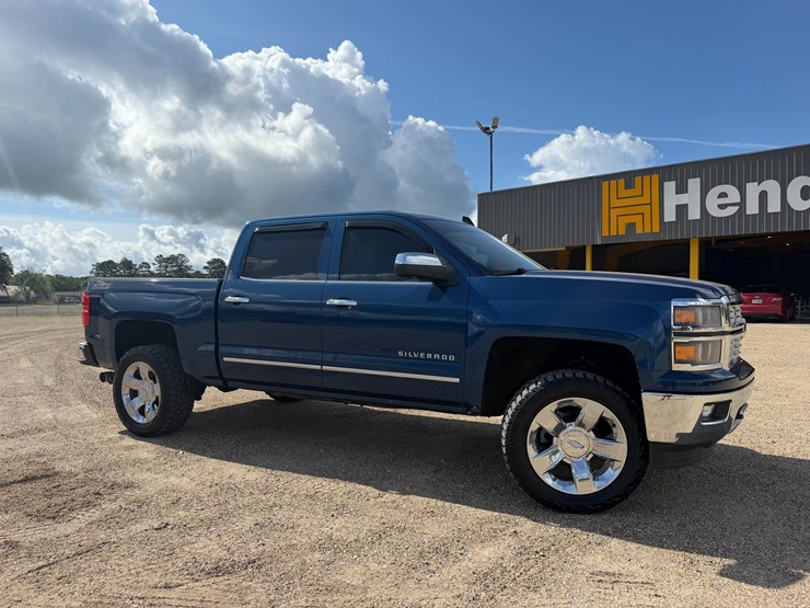 2016-chevrolet-silverado-1500-image-1