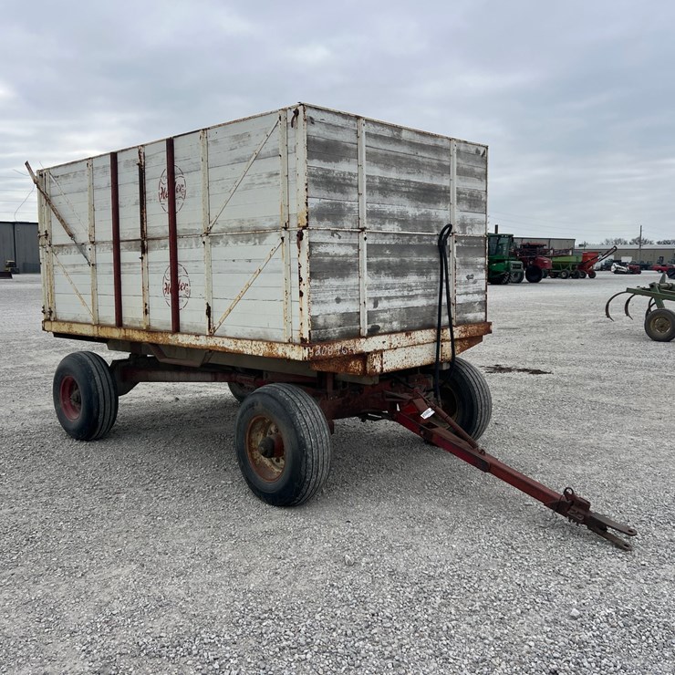 #208964 • Heider Box Wagon