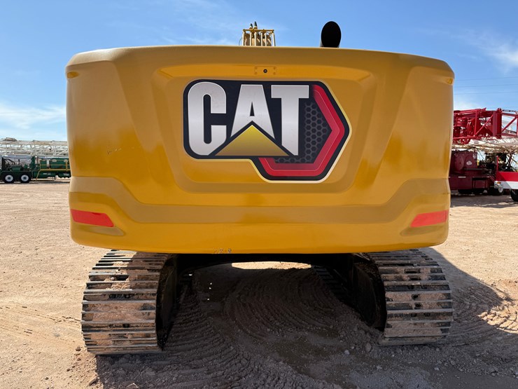 2023-caterpillar-330-image-11