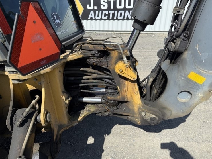 2014-deere-410k-image-17