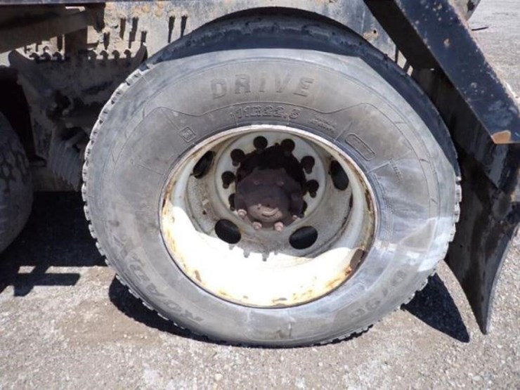 2015-mack-granite-gu813-image-62