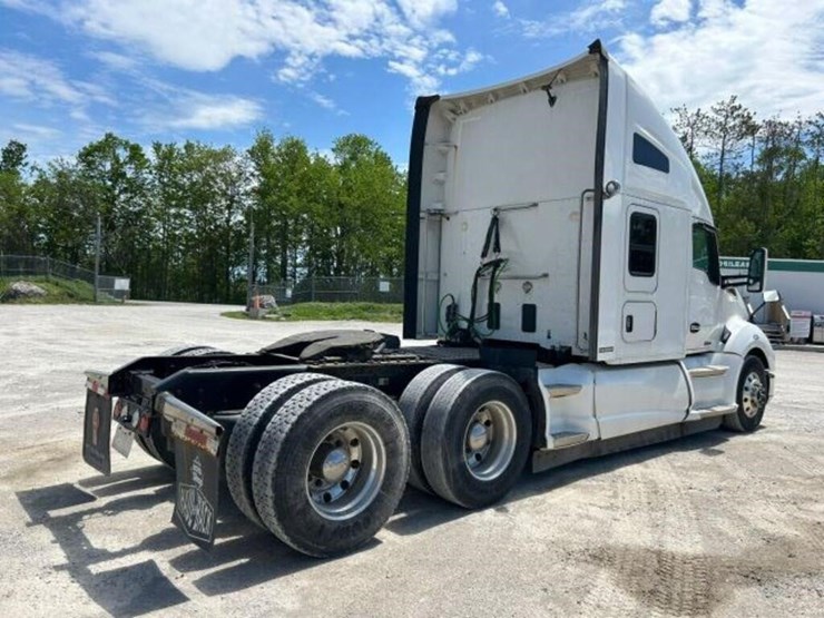 2020-kenworth-t680-image-6