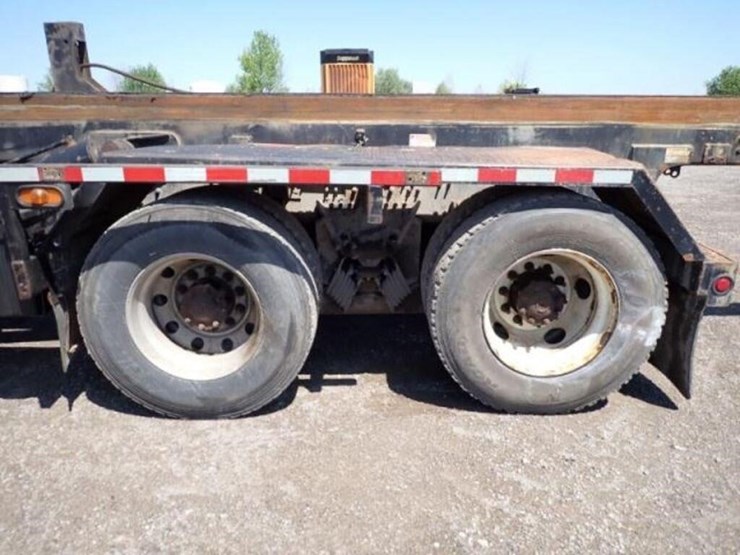 2015-mack-granite-gu813-image-56