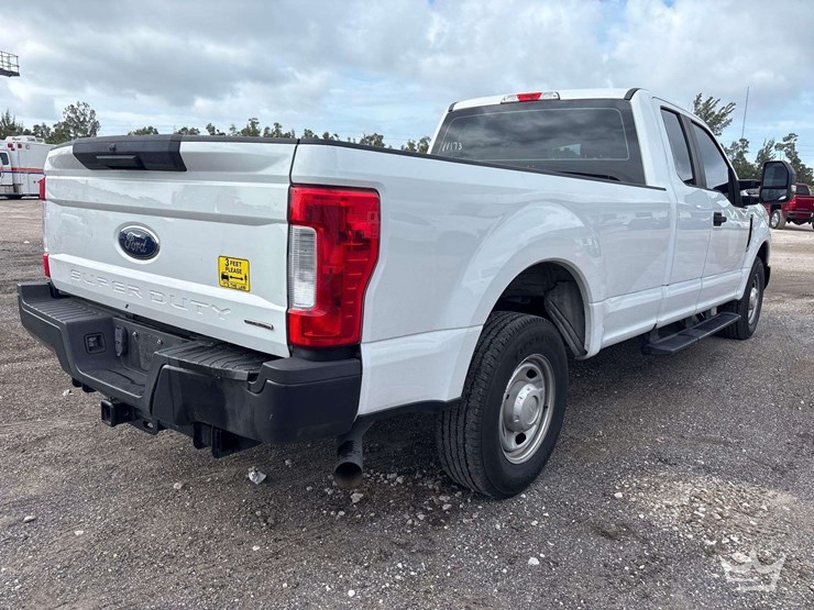 2019-ford-f350-image-3